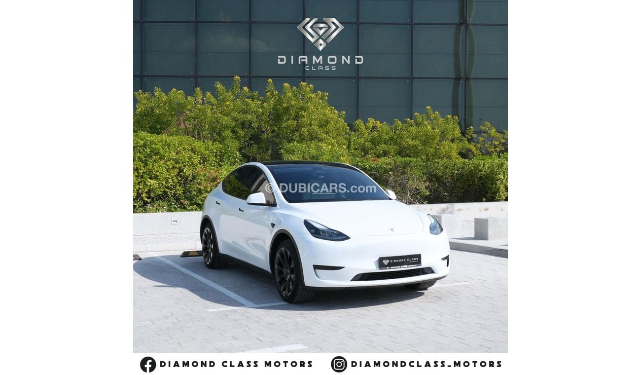 تسلا موديل Y Tesla Model Y White interior Auto Pilot  2024 GCC  Warranty  Tesla UAE