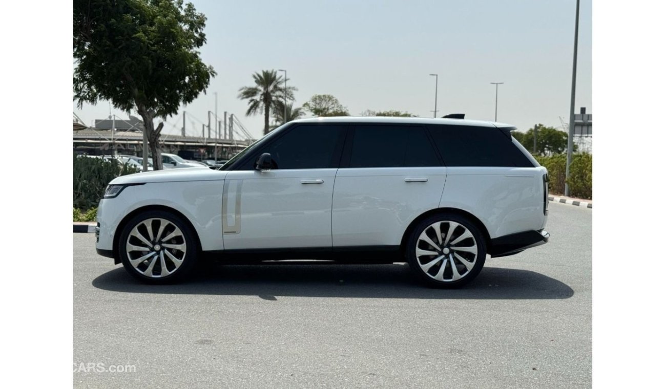 Land Rover Range Rover GCC SPEC UNDER WARRANTY AND SERVICE CONTRACT