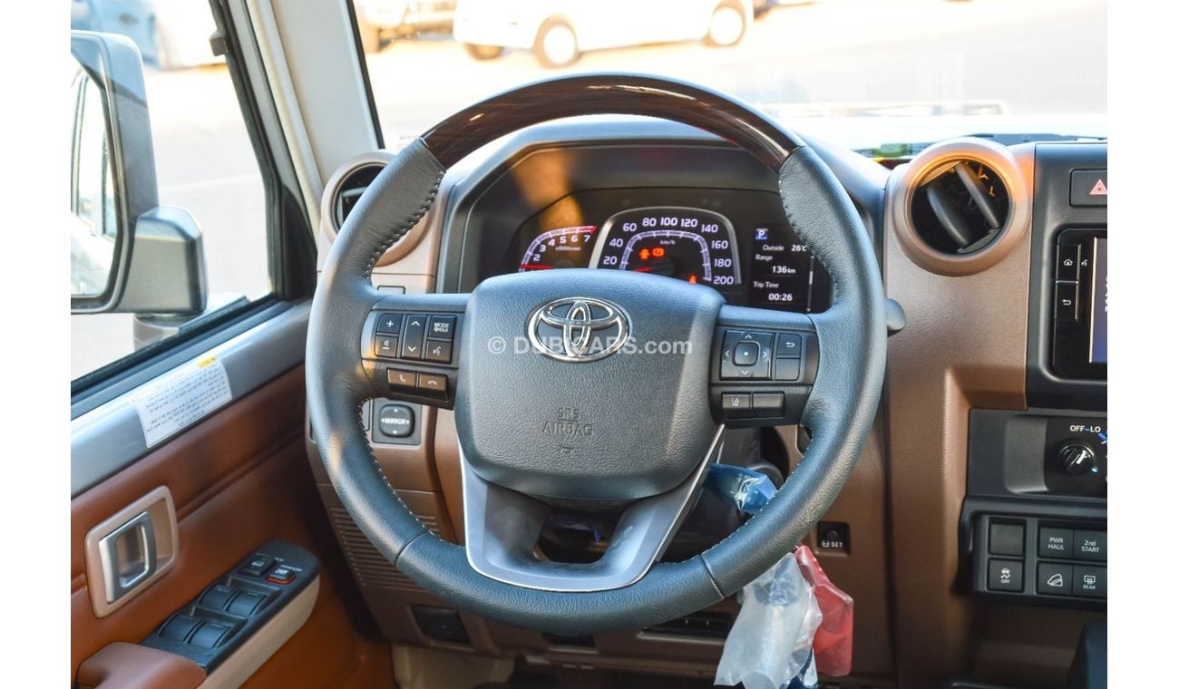 تويوتا لاند كروزر TOYOTA LAND CRUISER 76 4.0L PETROL 5DOOR 4WD SUV 2024