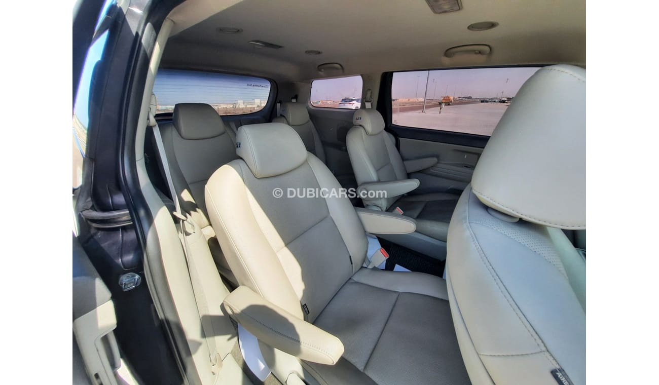 Kia Carnival Kia carnival full option 2015