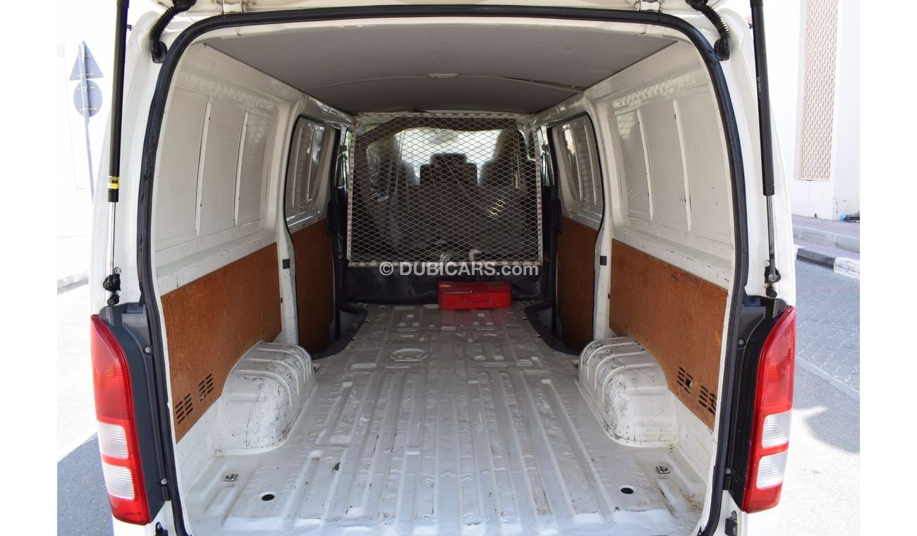 Toyota Hiace GL - Standard Roof Toyota Hiace std roof van, model:2013. Excellent condition