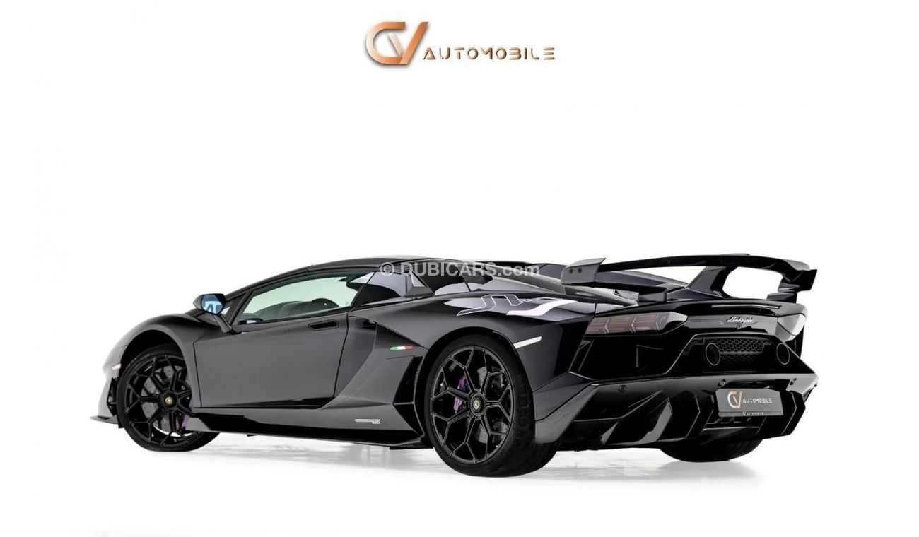 Lamborghini Aventador SVJ Roadster