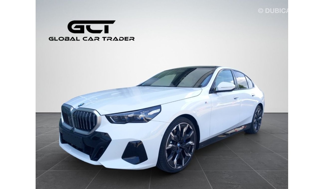 BMW 520i i M Sport FACELIFT*PANO*H&K*I-GLOW*CARBON*21"