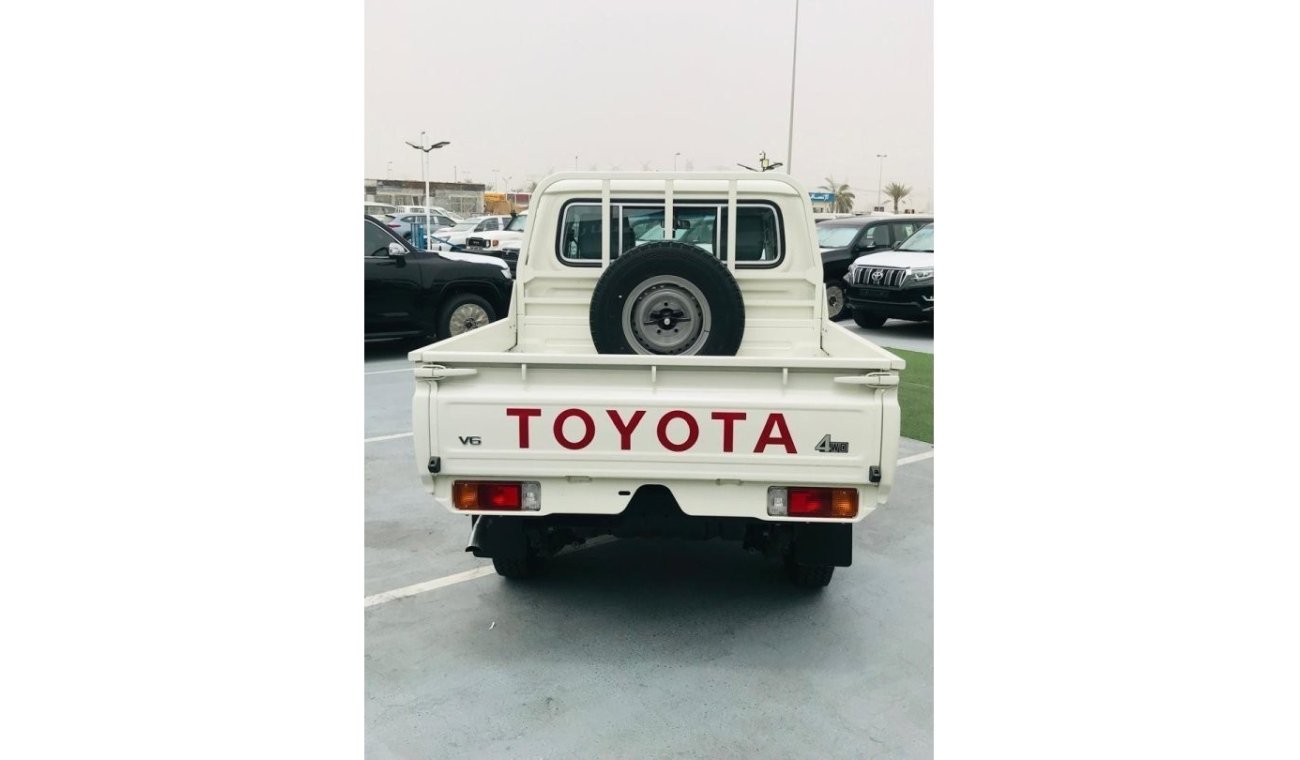 Toyota Land Cruiser Pick Up Land Cruiser Pickup 4.0L Petrol Double cabin