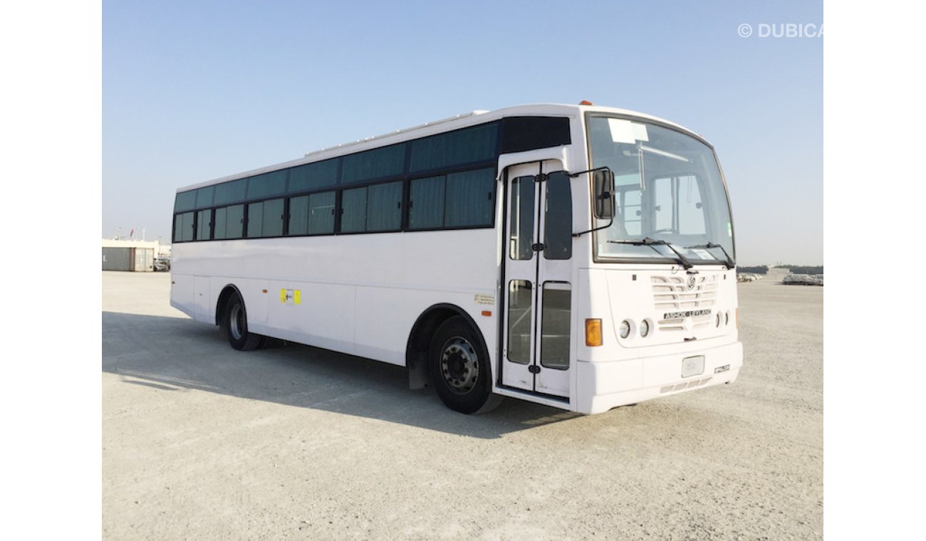 اشوك ليلاند فالكون 67 SEATER BUS WITH AC GCC SPECS