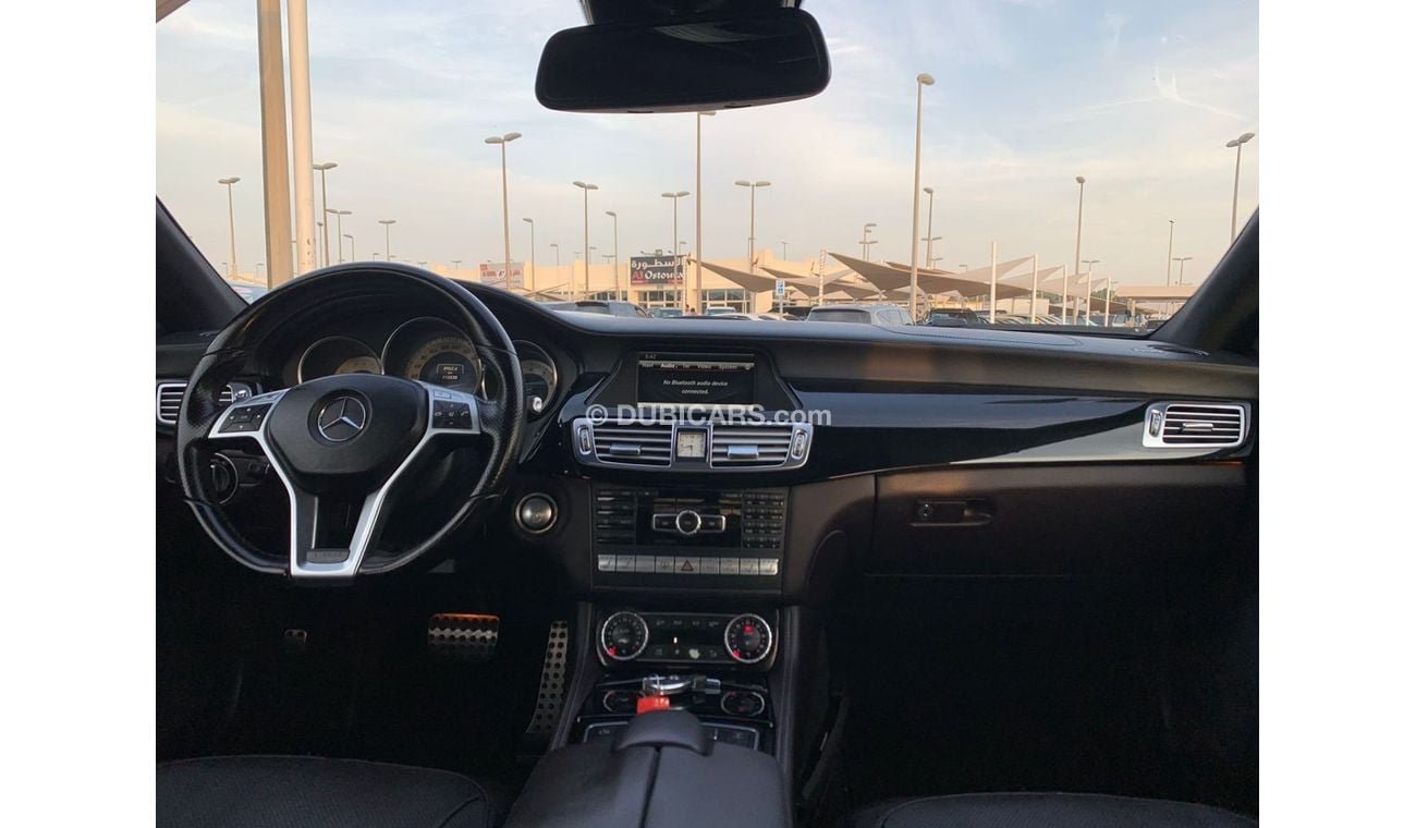 مرسيدس بنز CLS 500 Std Mercedes CLS 500_GCC_2014_Excellent Condition _Full option