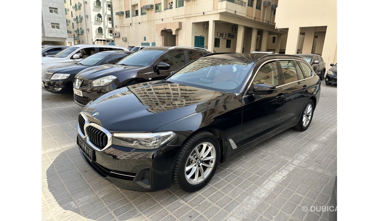 BMW 520i