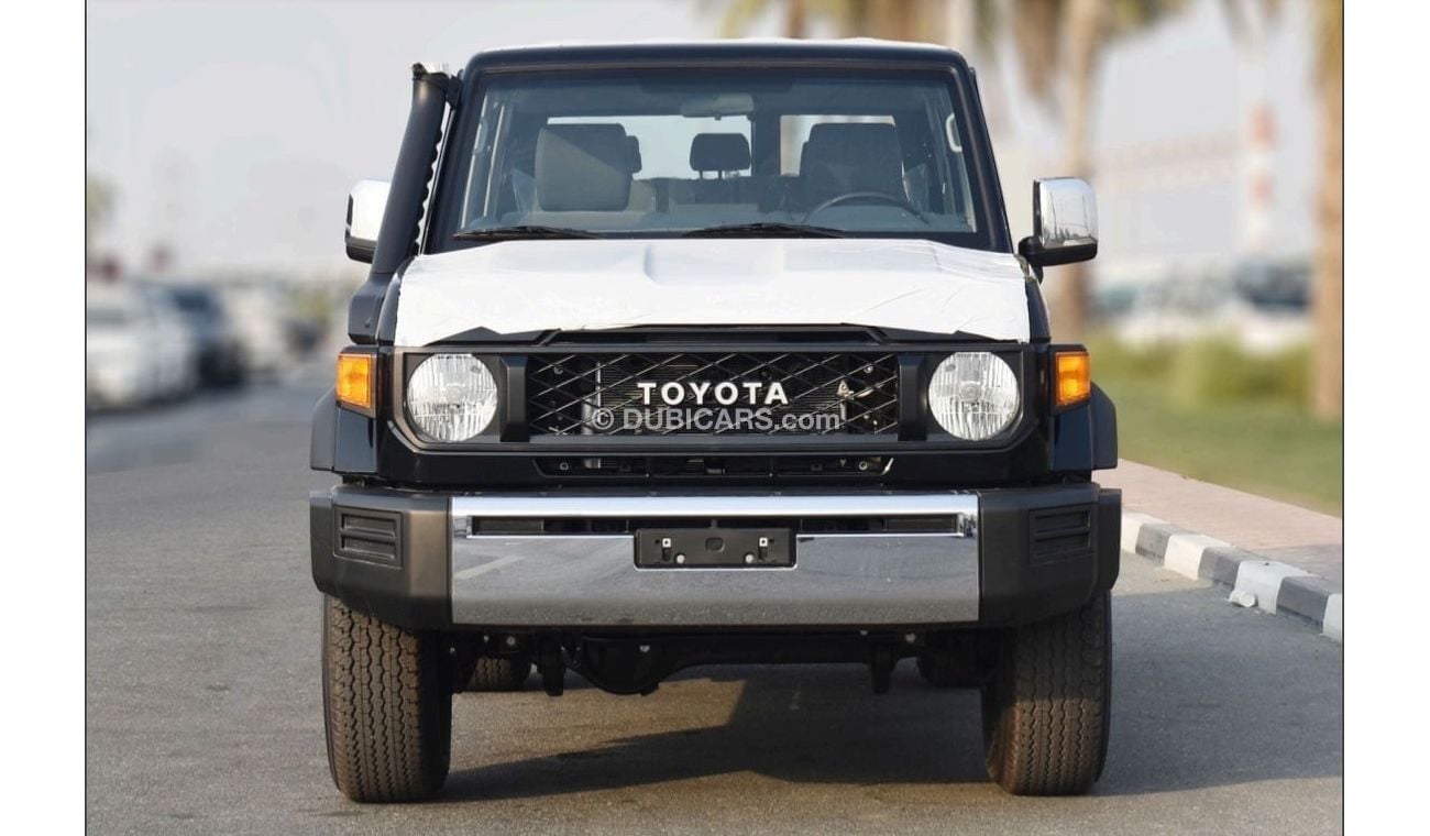 Toyota Land Cruiser 70 2024 TOYOTA 70 SERIES (GRJ76) 4.0L PETROL MANUAL TRANSMISSION WITH 5DOOR+2AIRBSG+6STR+WOOD+POWER+16”