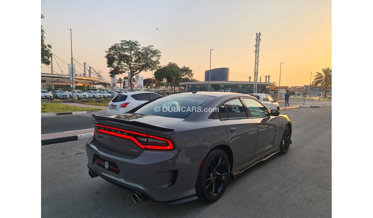 Dodge Charger SXT Plus DODGE CHARGER SXT 2018