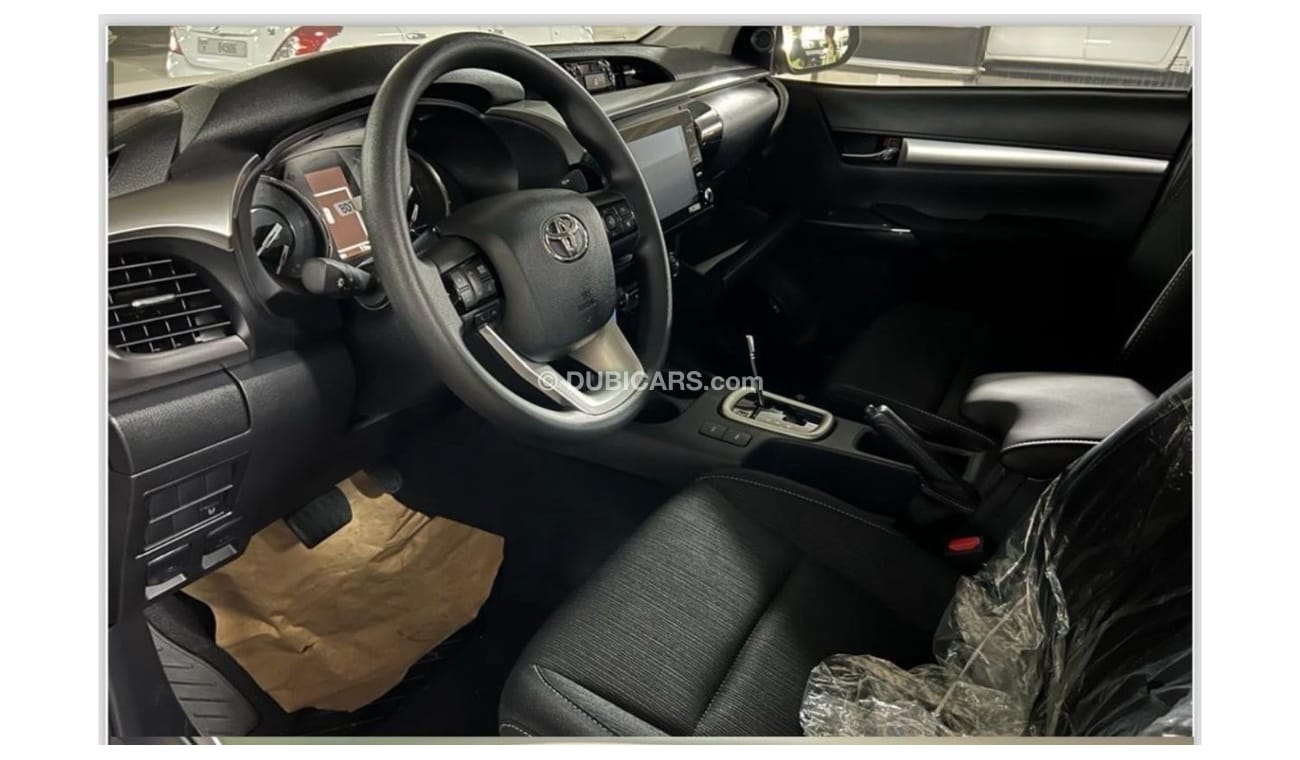 تويوتا هيلوكس TOYOTA HILUX 2.4 SR5 Dsl 4WD 4Doors 2024