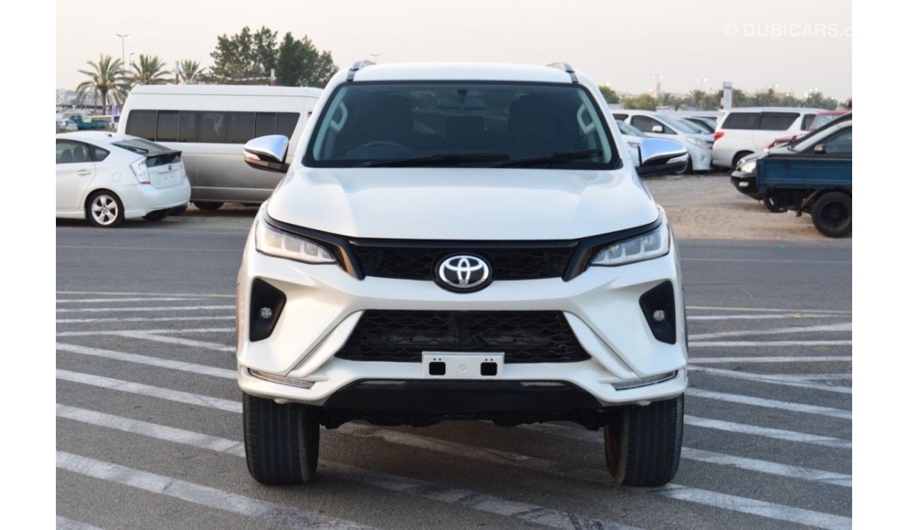 Toyota Fortuner Toyota Fortuner 2015 White Diesel
