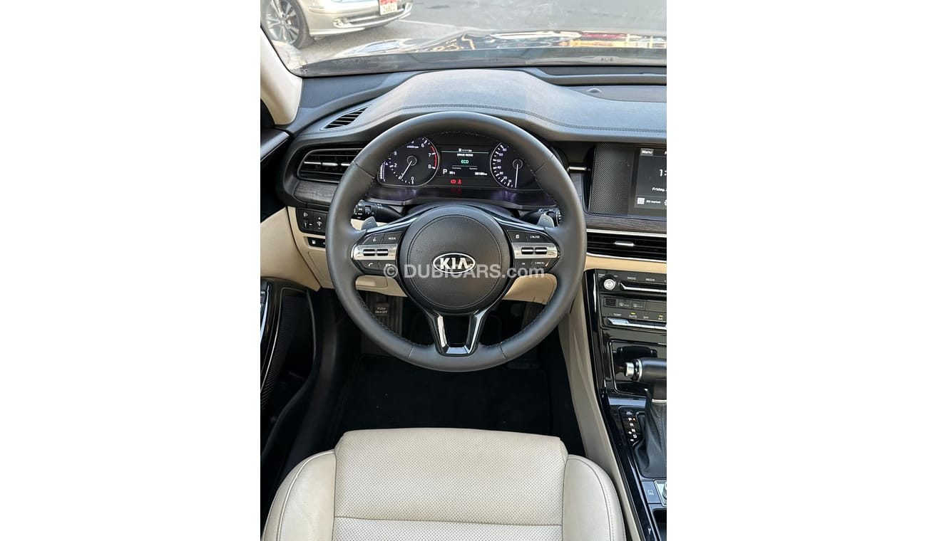 Kia Cadenza Kia Cadenza_Gcc_2021_Excellent_Condition _Full option