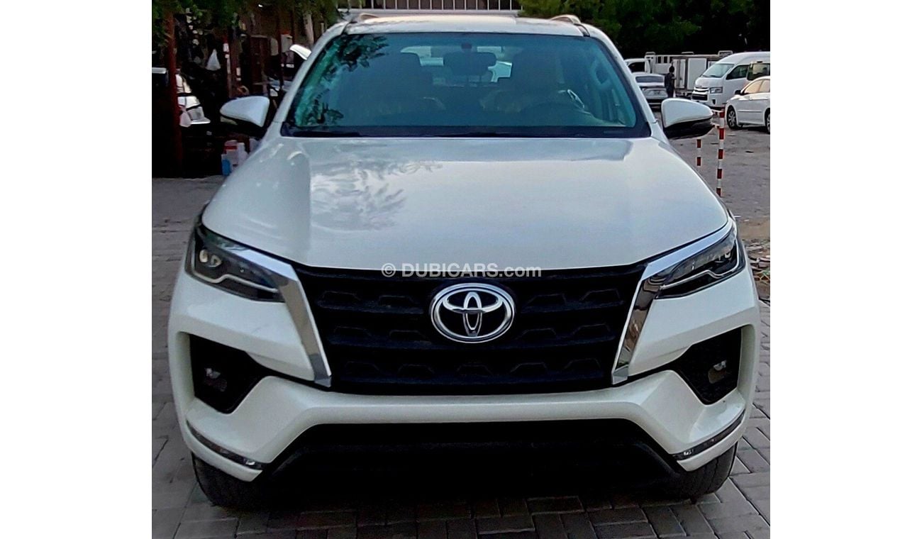 Toyota Fortuner GXR 4.0L (278 HP)