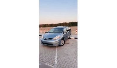 تويوتا سيينا Toyota Sienna 2008 XLE FULL OPTION SUNROOF