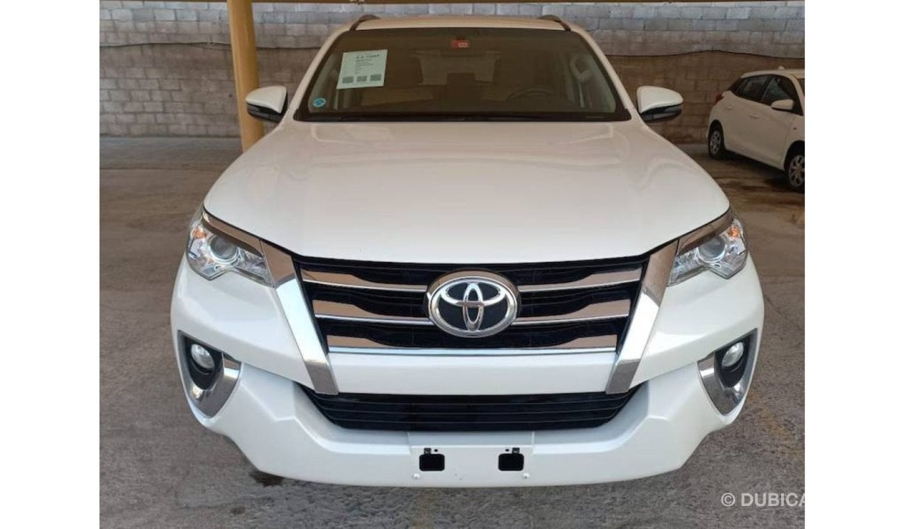 Toyota Fortuner TOYOTA FORTUNER 2.7EXR 2019 IN EXCELLENT CONDITION WITH ORGINAL SPARE KEYS