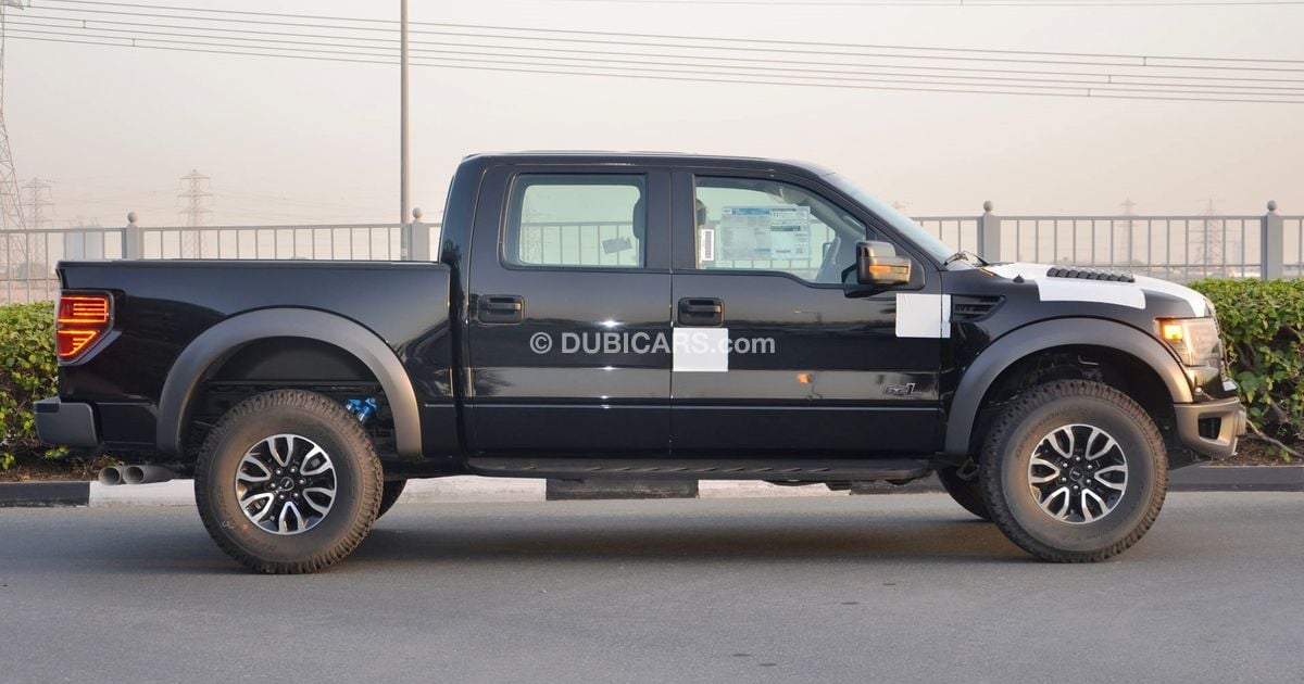 Ford Raptor 6.2 LITER V8 for sale: AED 210,000. Black, 2015