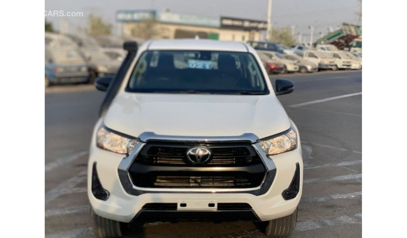 تويوتا هيلوكس 2021 Toyota Hilux Deisel - 2.8L V4 - Right Hand Drive / EXPORT ONLY