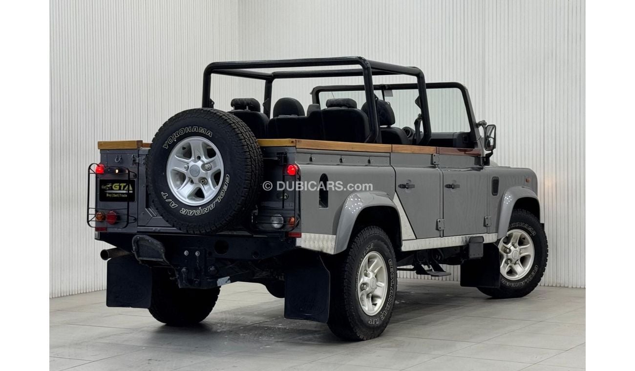 لاند روفر ديفندر 2009 Land Rover Defender, Excellent Condition, Service History, GCC