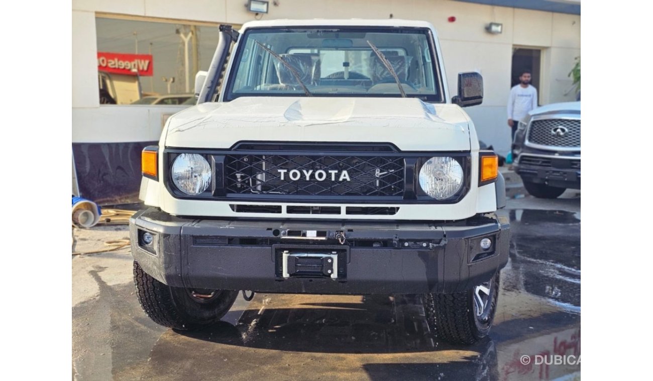 تويوتا لاند كروزر بيك آب TOYOTA LAND CRUISER DOUBLE CABIN 2.8L 2024 DIESEL 4 CYLINDER