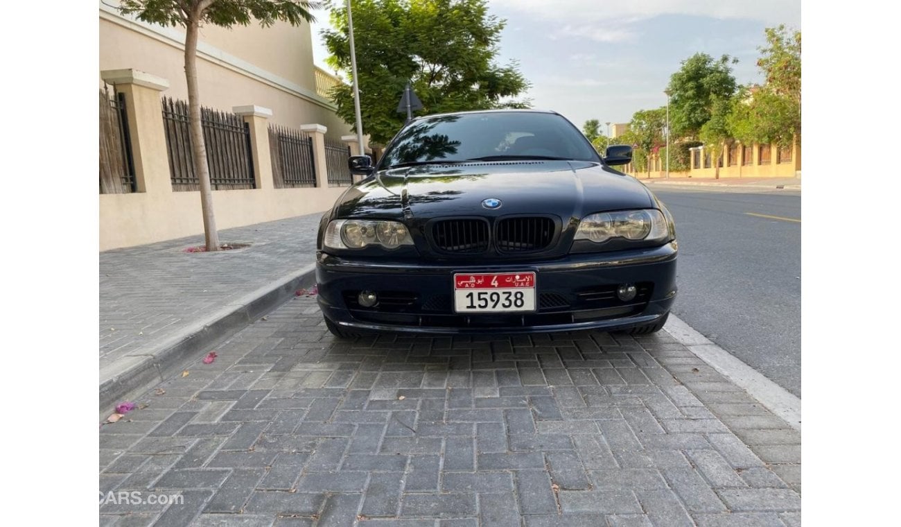 بي أم دبليو 318i E46 Manual Japanese Spec Black on Black