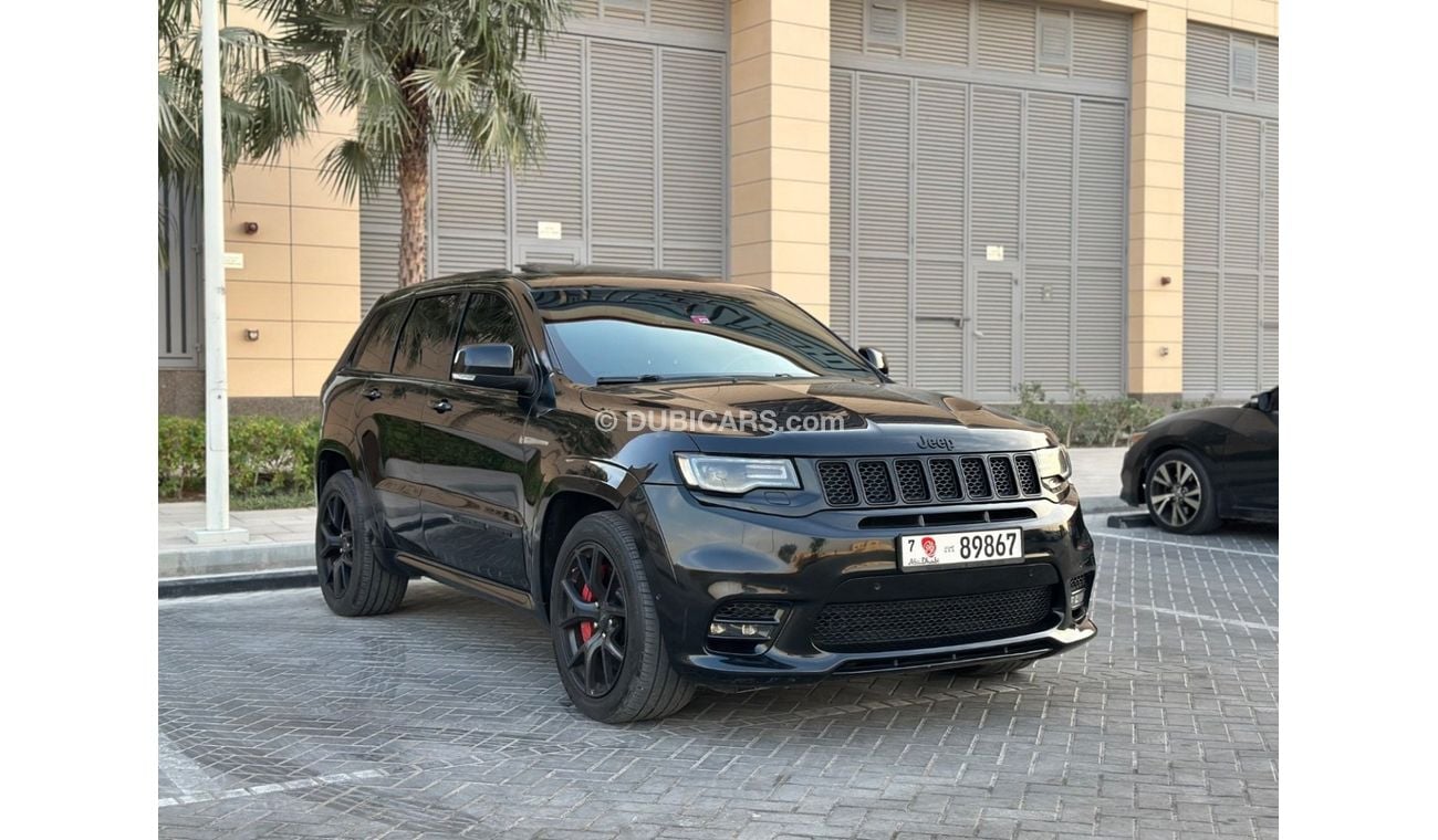 Jeep Grand Cherokee SRT 6.4L - 2020 - V8 - HEMI - 475 HP - GCC Specs - Perfect Condition