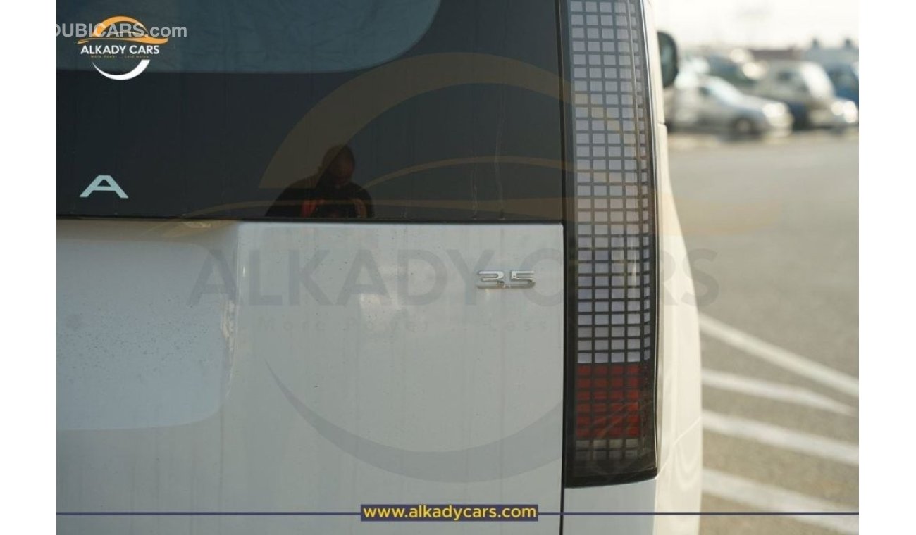 Hyundai Staria HYUNDAI STARIA 3.5L V6 11 SEATER PREMIUM MODEL 2024 GCC SPECS