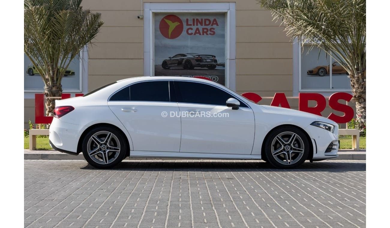 مرسيدس بنز A 200 Premium 1.4L Mercedes-Benz A200 Premium 2021 GCC under Warranty with Flexible Down-Payment.