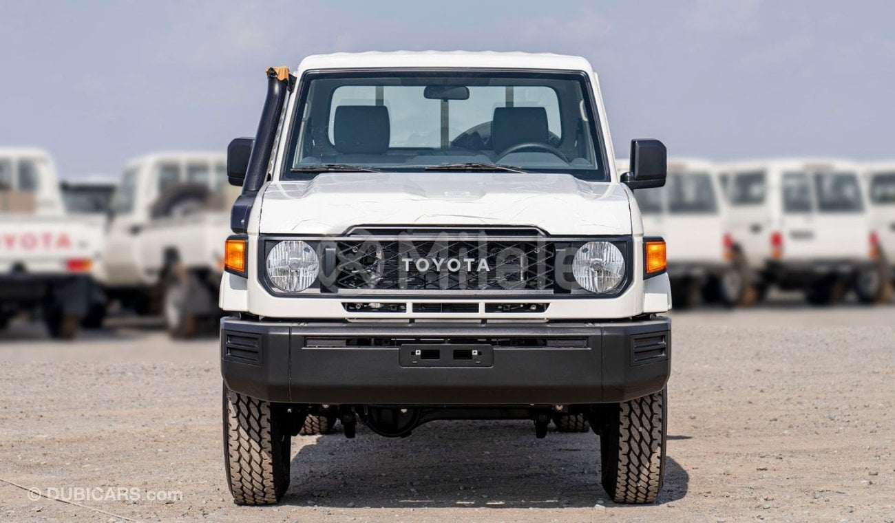 Toyota Land Cruiser Pick Up LC79SC 4.2L DIESEL: DIFF LOCK, POWER WINDOWS, NEW SHAPE (EXPORT ONLY)