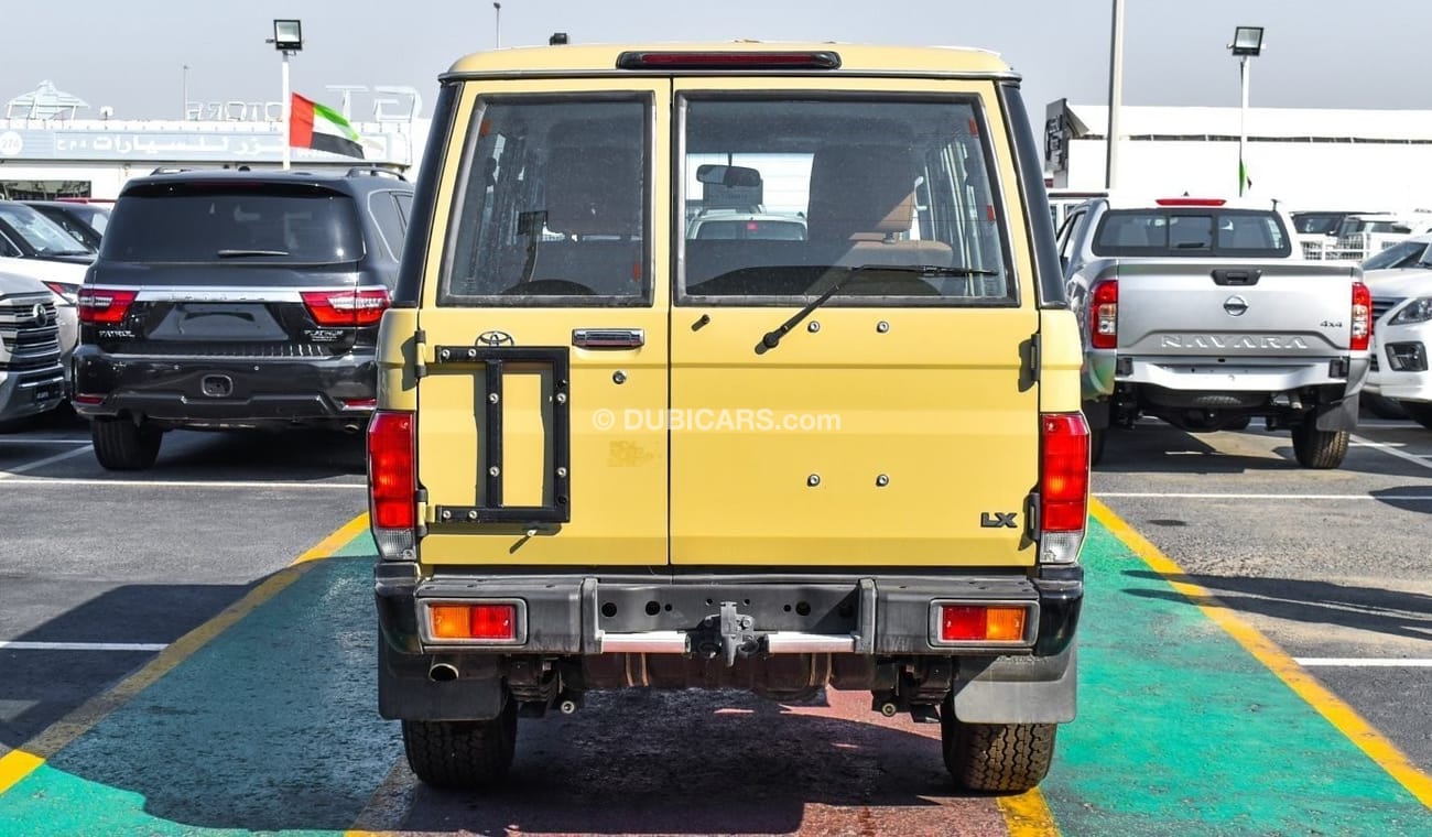 Toyota Land Cruiser Hard Top 4.0L V6 Petrol