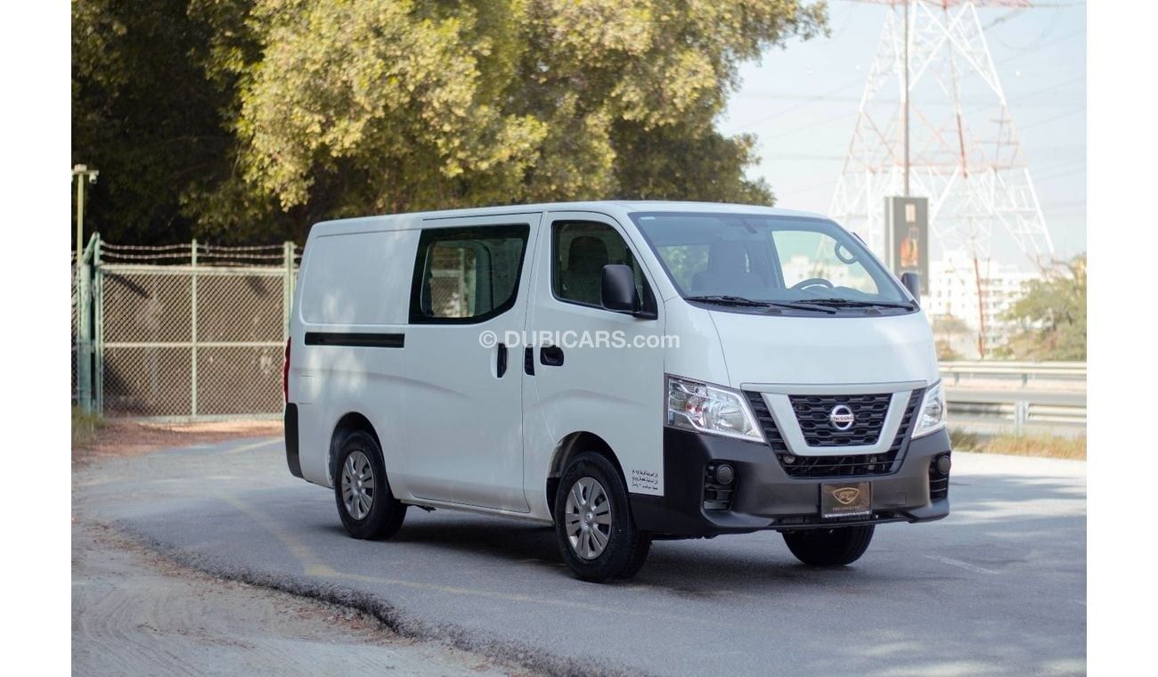 نيسان أورفان 2022 | NISSAN URVAN | 6-SEATER | NV-350 MANUAL | N32320