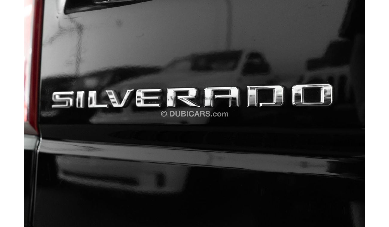 Chevrolet Silverado RST