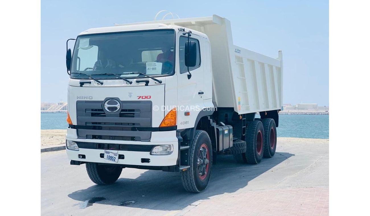 Hino 700 TIPPER TRUCK