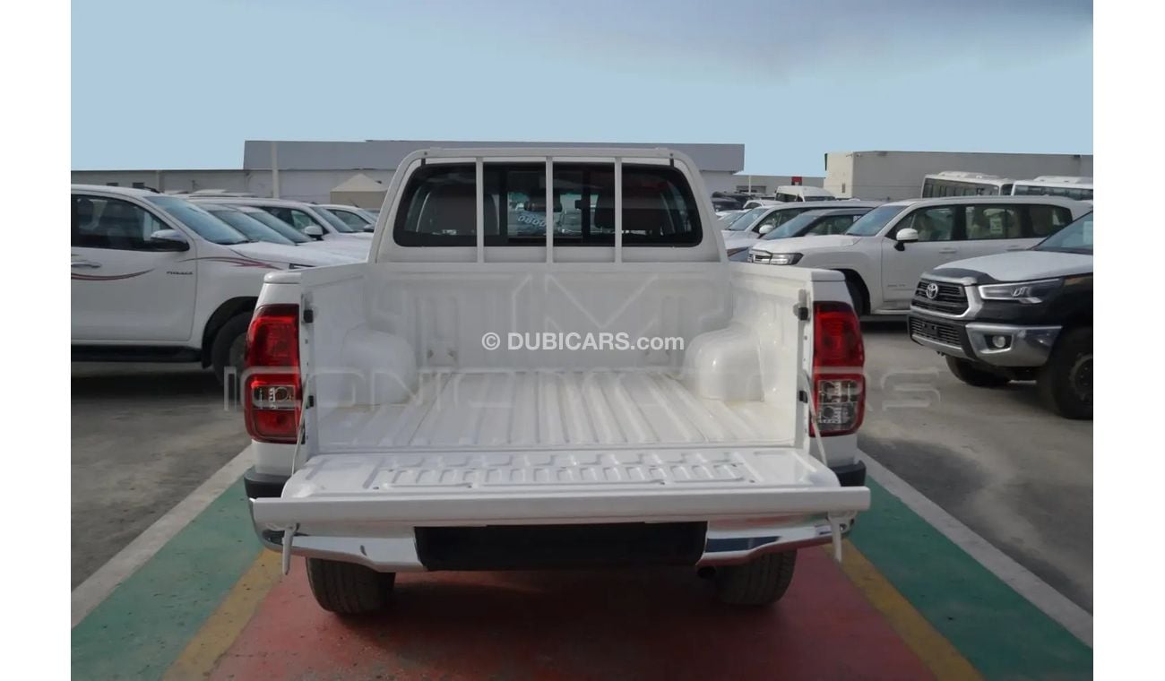 تويوتا هيلوكس 2025 TOYOTA HILUX DC DLX 2.4L 4X4 (DIESEL) A/T