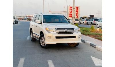 Toyota Land Cruiser Toyota landcuriser GXR V8 2013 Full option very neat and clean perfect condition