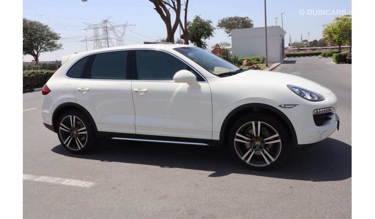 Porsche Cayenne S V8 GCC  35000 Kms