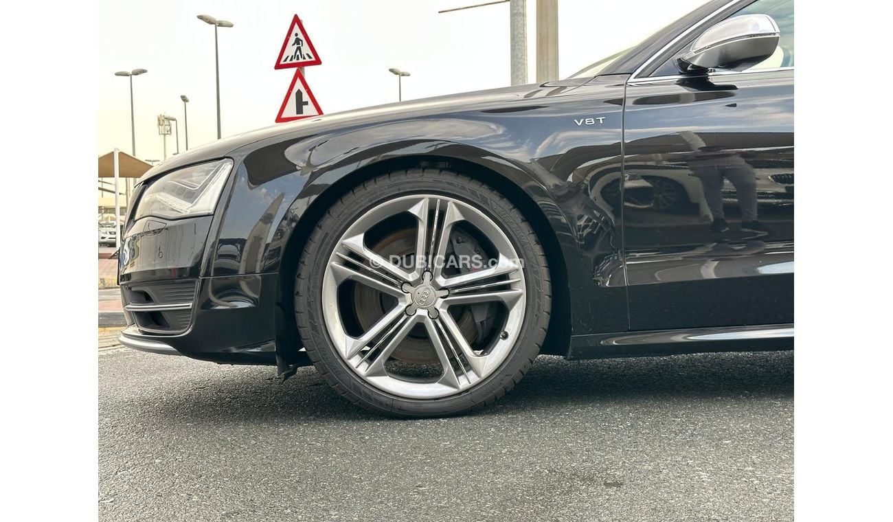 أودي S8 Audi S8 S-LINE _GCC_2014_Excellent Condition _Full option_Fully original paint