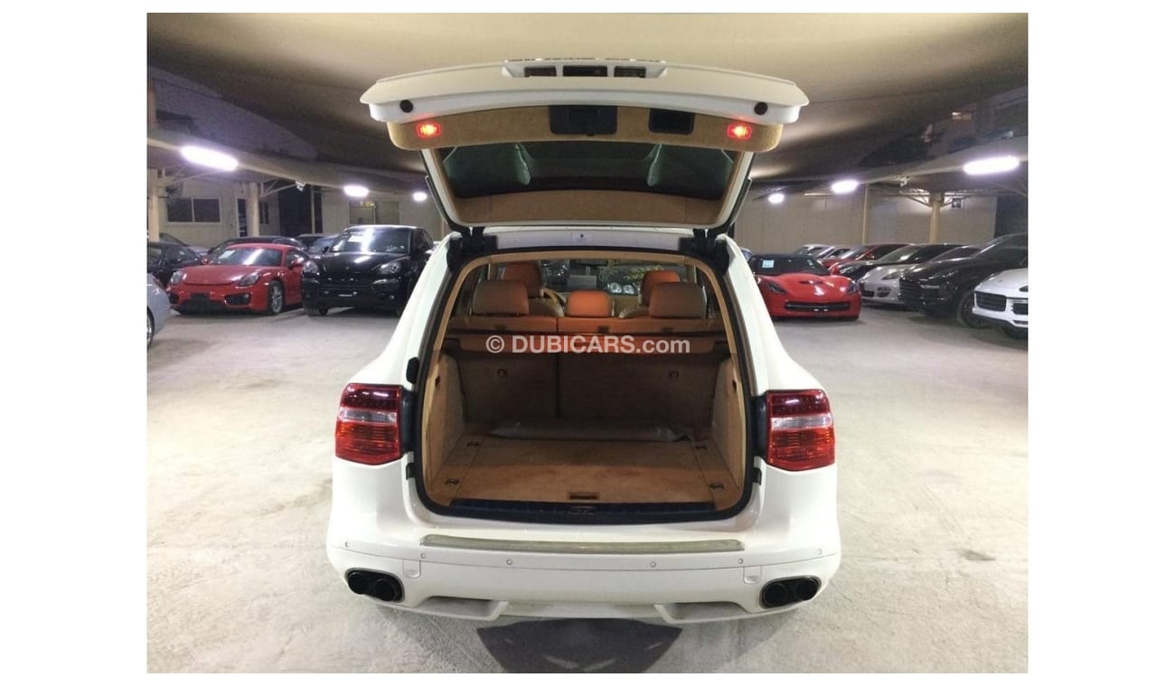 Porsche Cayenne PORSCHE CAYENNE TURBO 4.8L 2008, TECHART KIT, WOOD INTERIOR PACKAGE AND MORE..