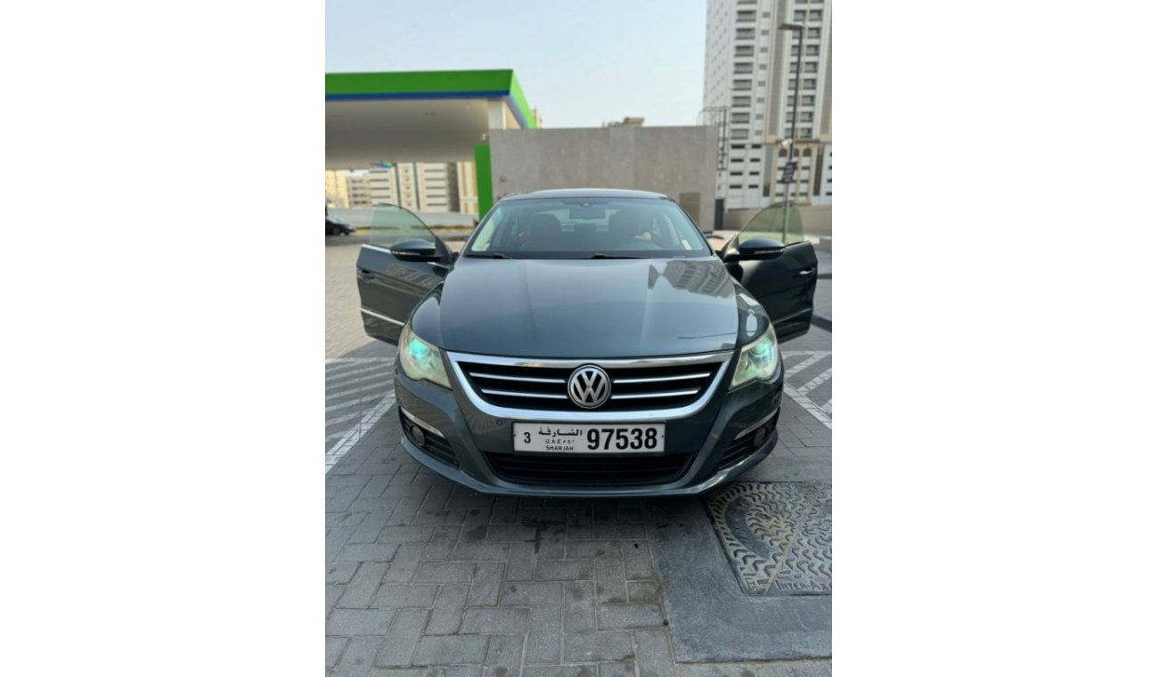 Volkswagen Passat CC Volkswagen Passat CC, Gulf, full specifications, in excellent condition