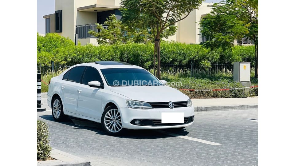 Used Volkswagen Jetta Sunroof GCC Well Maintained 2015 for sale in Dubai 542841