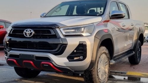 تويوتا هيلوكس Toyota Hilux SR5 4.0L Petrol 2024