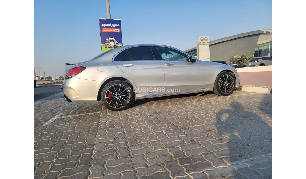 Mercedes-Benz C 300 Luxury 2.0L