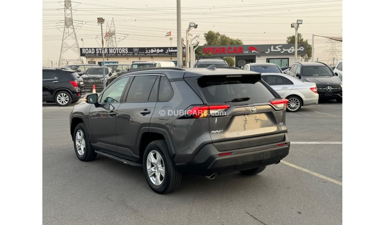 تويوتا راف ٤ 2021 XLE SUNROOF KEYLESS FULL OPTION US SPEC