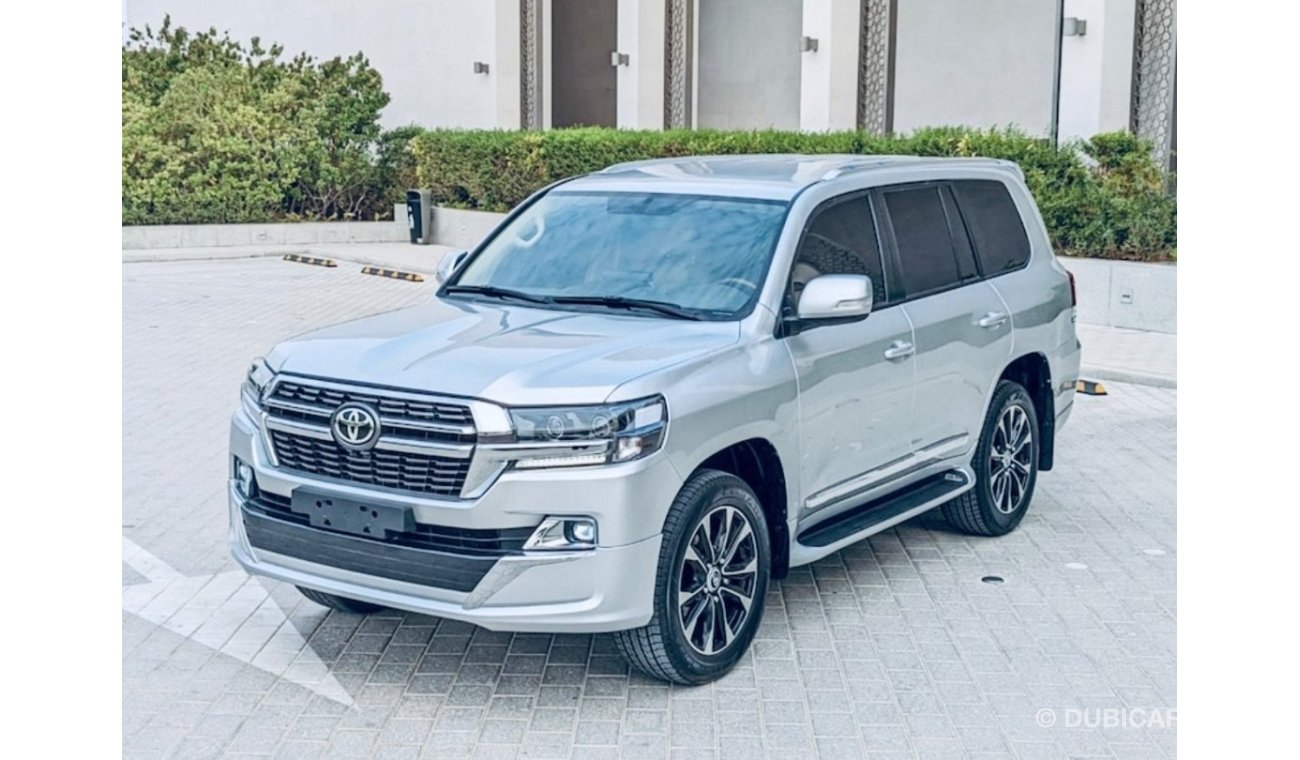 تويوتا لاند كروزر Toyota landcuriser 2019 GXR V6  Petrol  Left  Hand Drive Excellent Condition