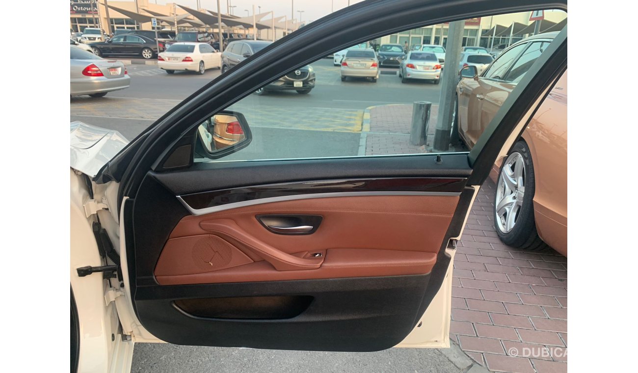 بي أم دبليو 523i BMW 523 i_Gcc_2011_Excellent_Condition _Full option