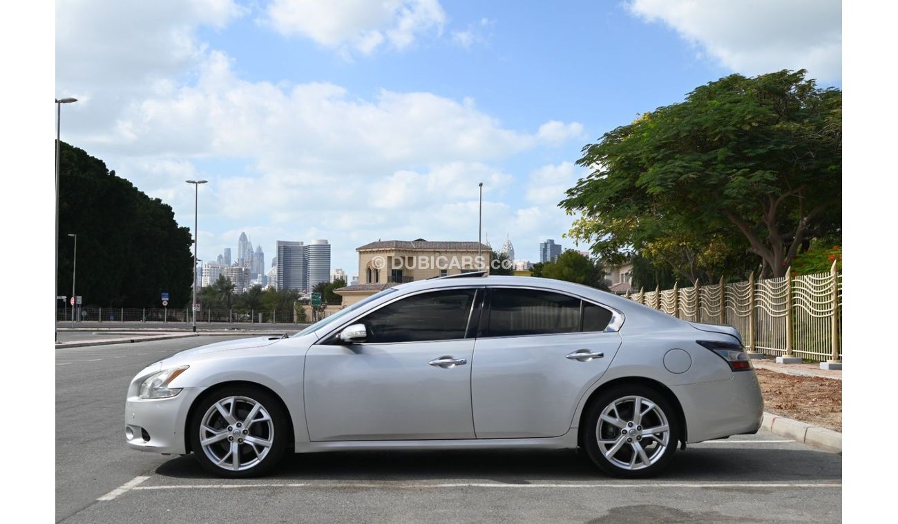 نيسان ماكسيما SV 3.5L 0% DP - AGENCY MAINTAINED - NISSAN MAXIMA 3.5L SV 2015 - FIRST OWNER - WELL MAINTAINED - GCC