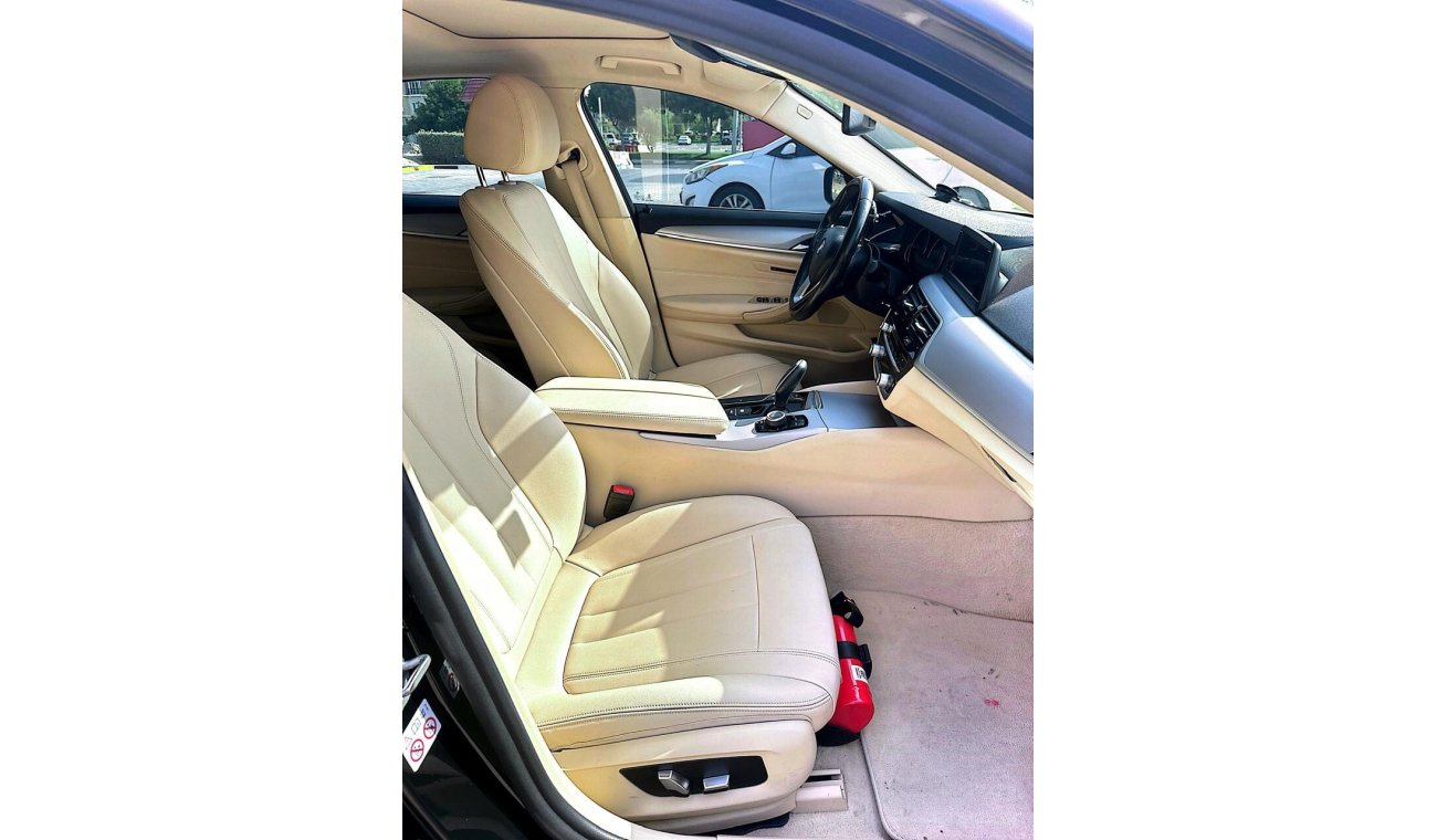 بي أم دبليو 520i Executive 1.6L