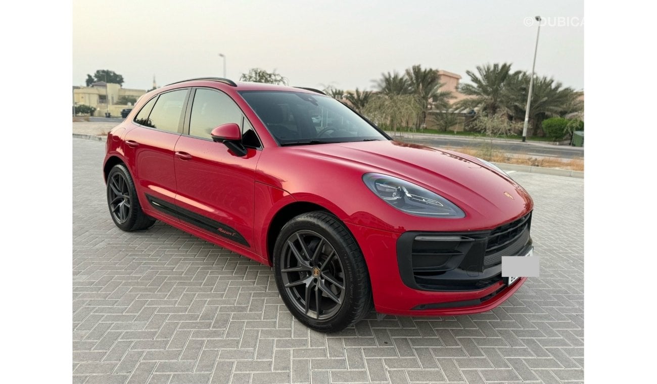 Porsche Macan T GCC - Unique Colour - Full Service History - Clean as Brand New - Full body ceramic