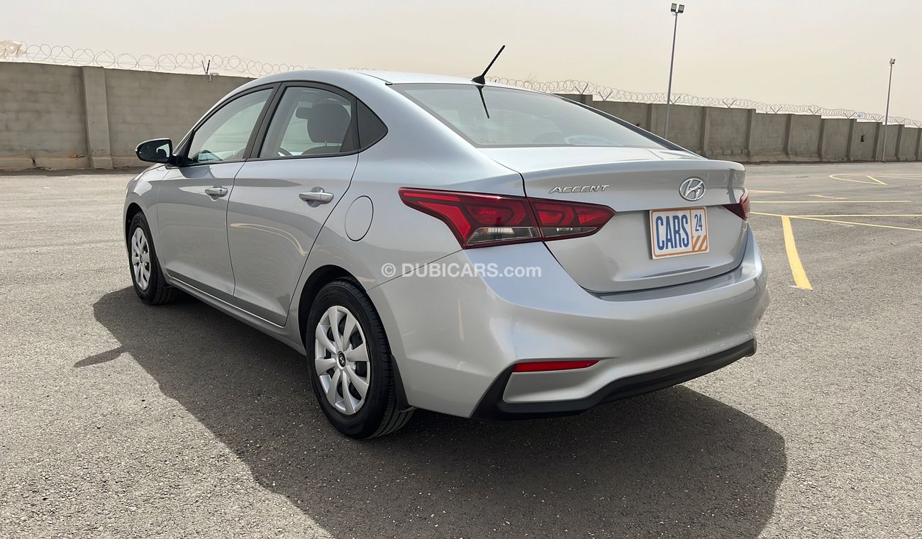 Used Hyundai Accent 1400 2020 for sale in Dubai - 566971