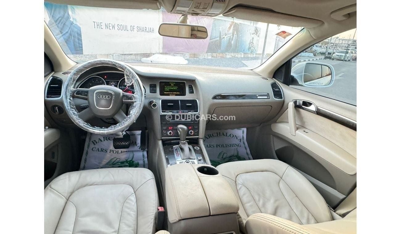 أودي Q7 excellent condition and requires no expenses