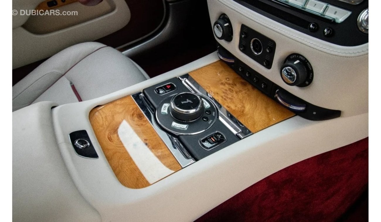 Rolls-Royce Wraith Std - GCC Spec - With Service Contract